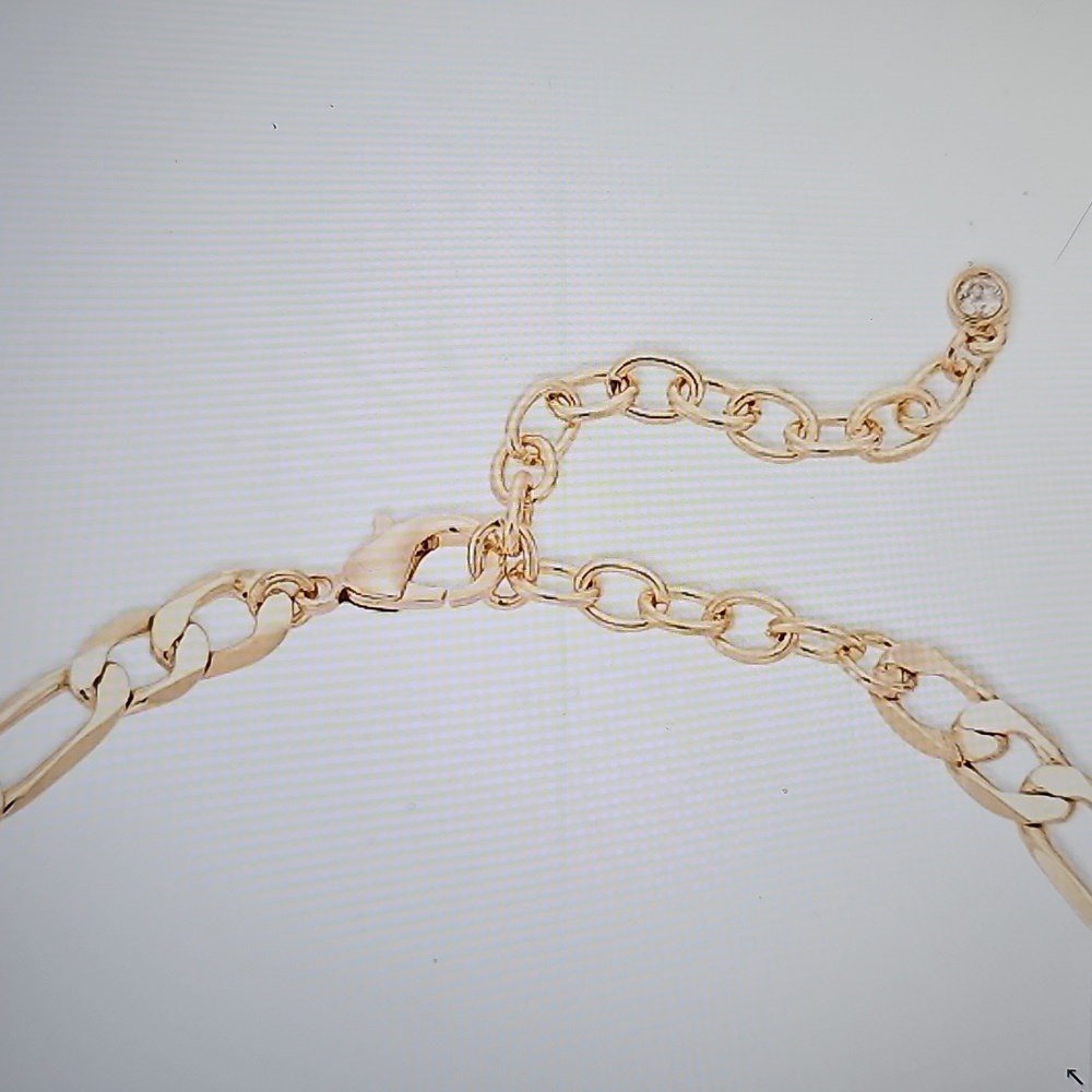 NWT On 34th Gold, Crystal, Pearl Mixed Charm Necklace Unique 18" - Picture 3 of 14